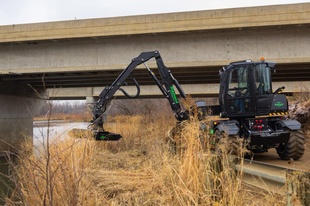 dm 360 rotary cutting grass