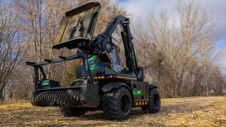 dm360 with attachments in a field